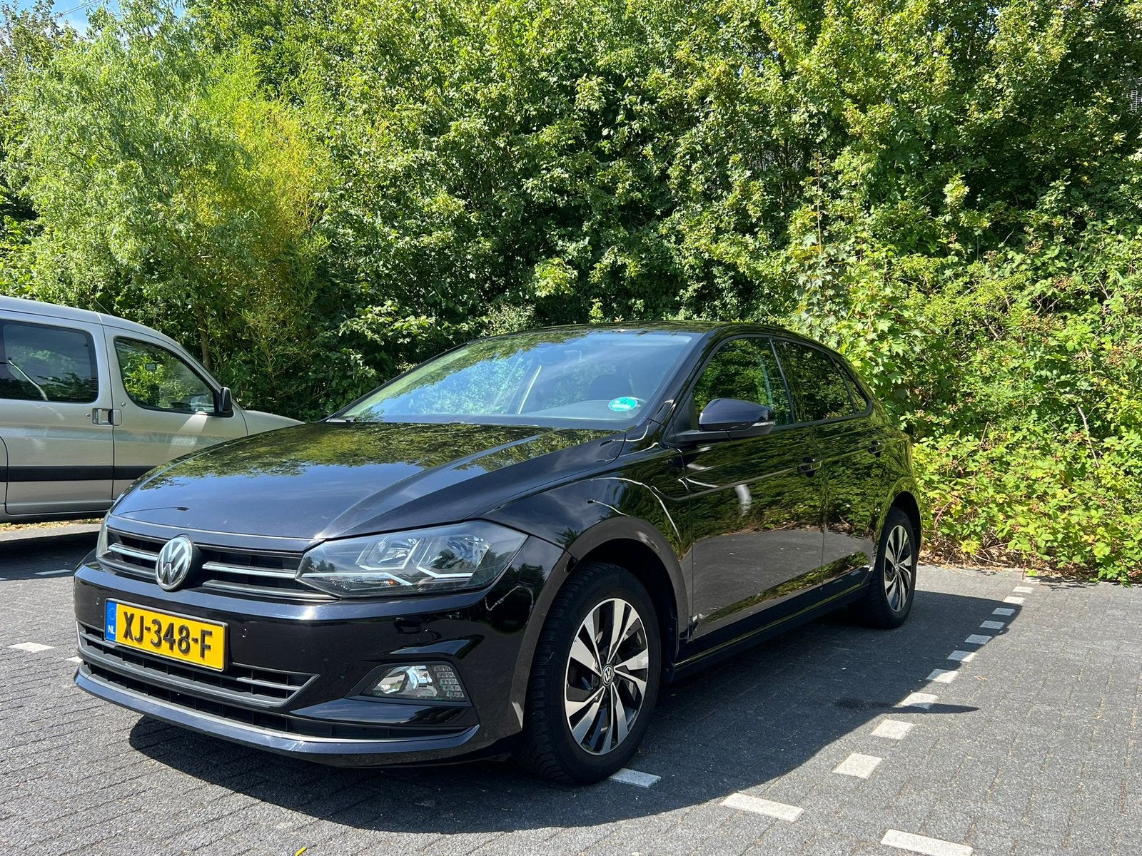 Volkswagen Polo 1.0 TSI 95pk 2019 Zwart CarPlay comfortline, Auto's, Volkswagen, Voorwielaandrijving, Stof, 40 €/maand, Zwart