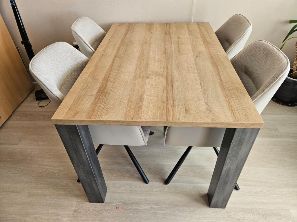 Eetkamertafel & Stoelen, Ophalen, 100 tot 150 cm, 50 tot 100 cm, Zo goed als nieuw