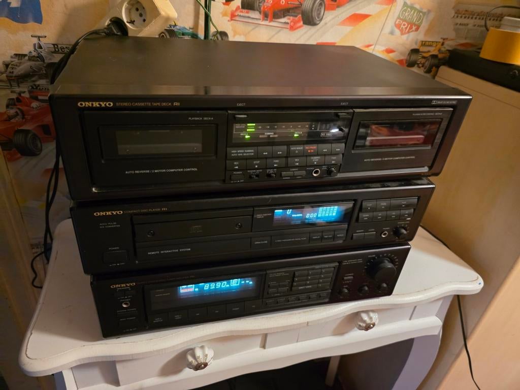 Te koop een goed werkende onkyo  losse componenten   radio, Overige merken, Gebruikt, Tuner of Radio, Losse componenten