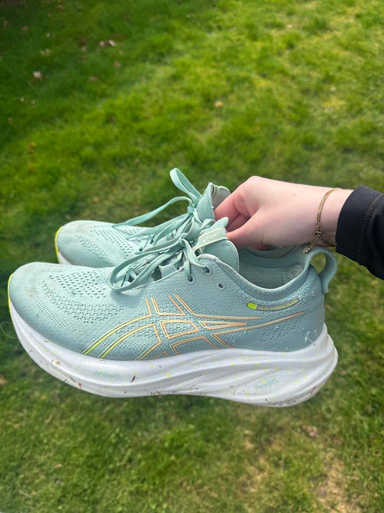 Asics Gel-Nimbus 26 Hardloopschoenen maat 40,5, Sport en Fitness, Loopsport en Atletiek, Gebruikt, Hardloopschoenen, Ophalen of Verzenden