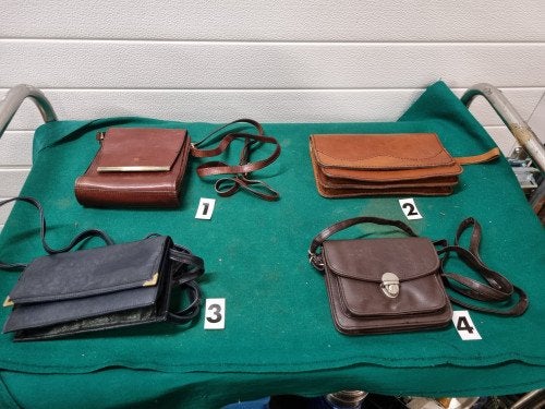 Schouder tasjes leder 4 stuks, Ophalen of Verzenden, 'T Olde Gre-j, Info@toldegrej.nl, Endepoelstraat 20f Didam