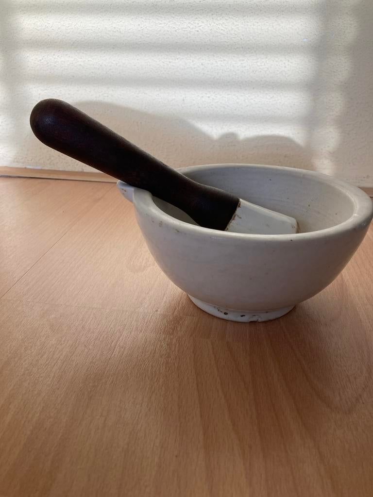 Vintage vijzel met stamper - Keuken of apotheek, Ophalen of Verzenden