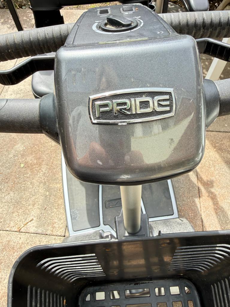 Pride GoGo Elite traveler scootmobiel, Ophalen, Gebruikt, Pride, 10 km/u of minder