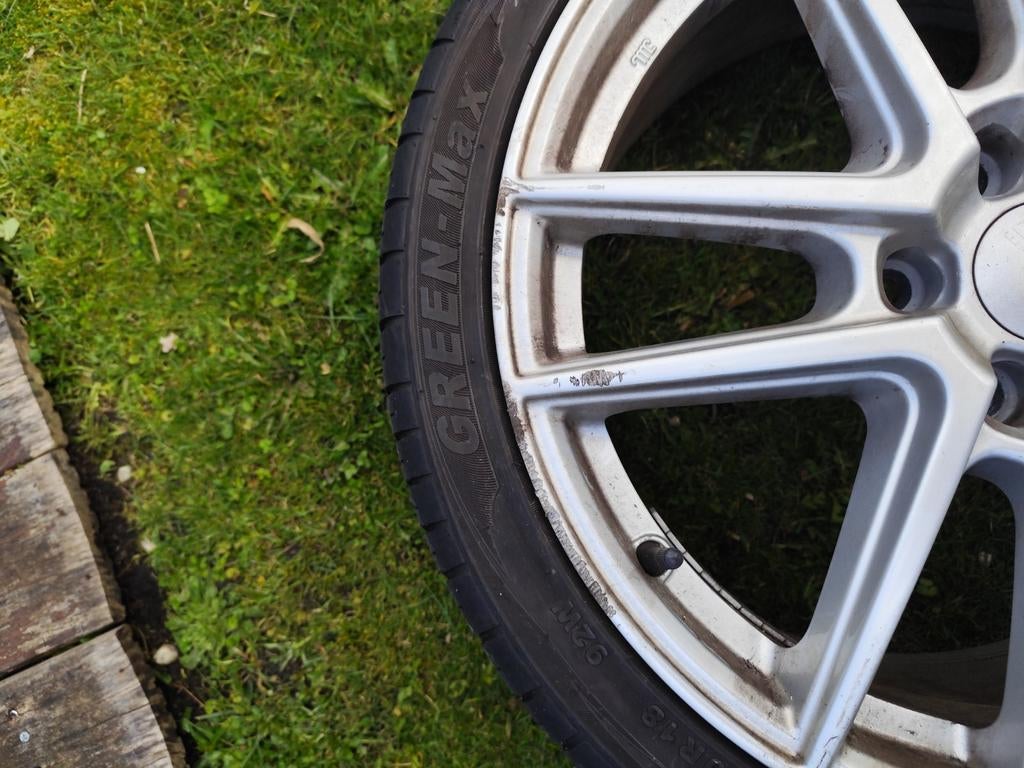 Velgen met zomerbanden voor Seat Leon 18 inch, 18 inch, Gebruikt, Banden en Velgen, Ophalen of Verzenden