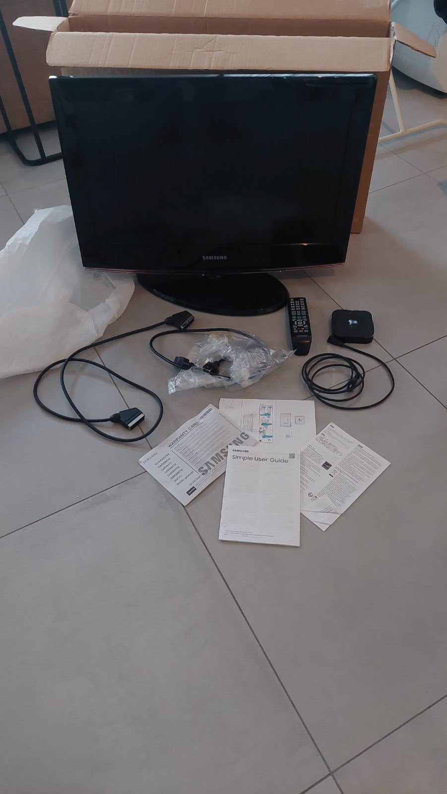 Samsung HD TV H5000F 32 inch met Apple TV, Audio, Tv en Foto, Ophalen, 50 Hz, 80 tot 100 cm, Samsung