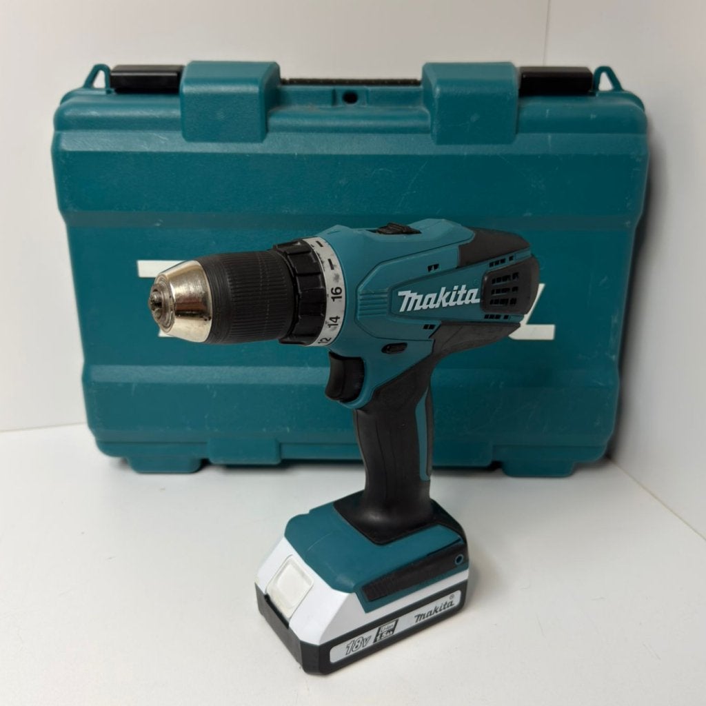 Makita DF457DWE Boormachine + 2x Accu + Lader | Netjes, Makita, Zo goed als nieuw, Support@makita.com, Makita Corporation, 3-11-8, Sumiyoshi-cho, 
Anjo, Aichi 446-8502
Japan