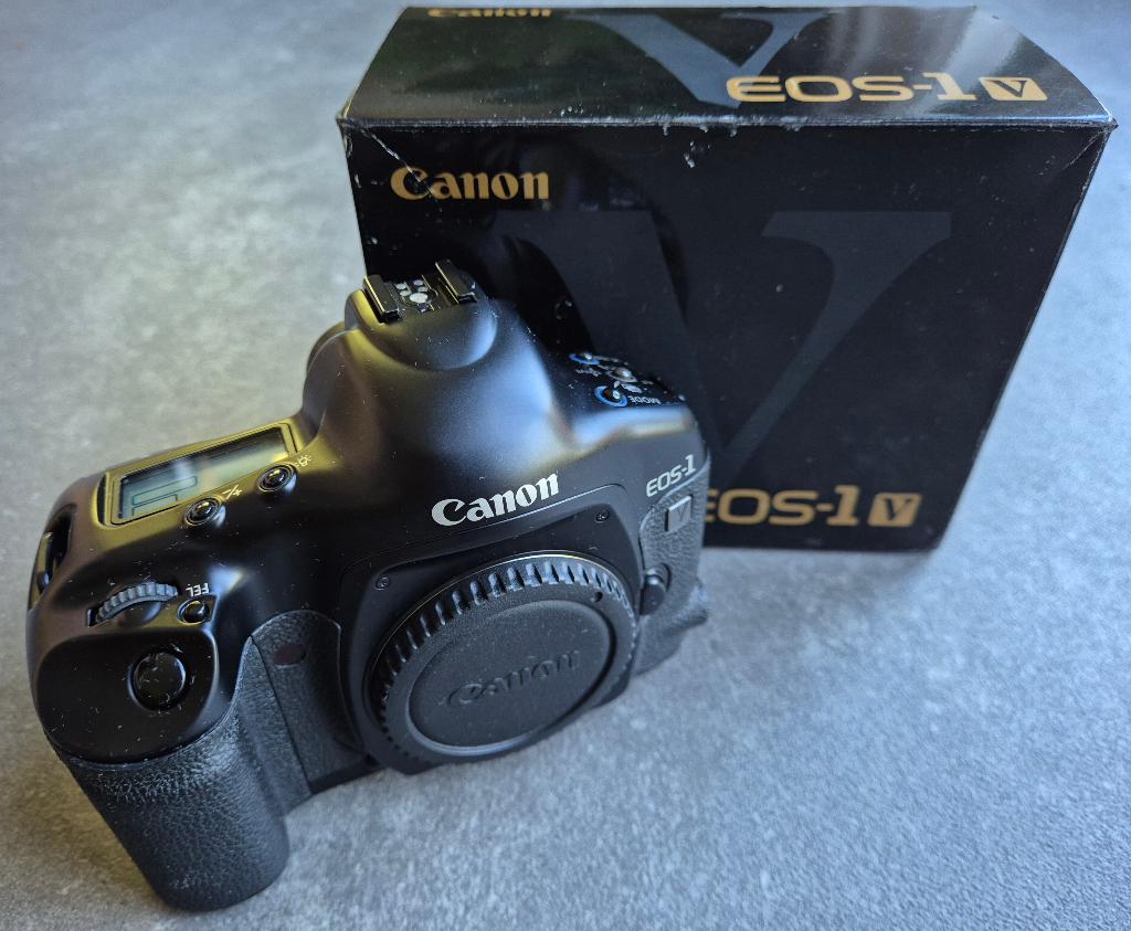 Canon EOS 1V professioneel analoog 35mm mint conditie!, Audio, Tv en Foto, Fotocamera's Analoog, Ophalen of Verzenden, Zo goed als nieuw