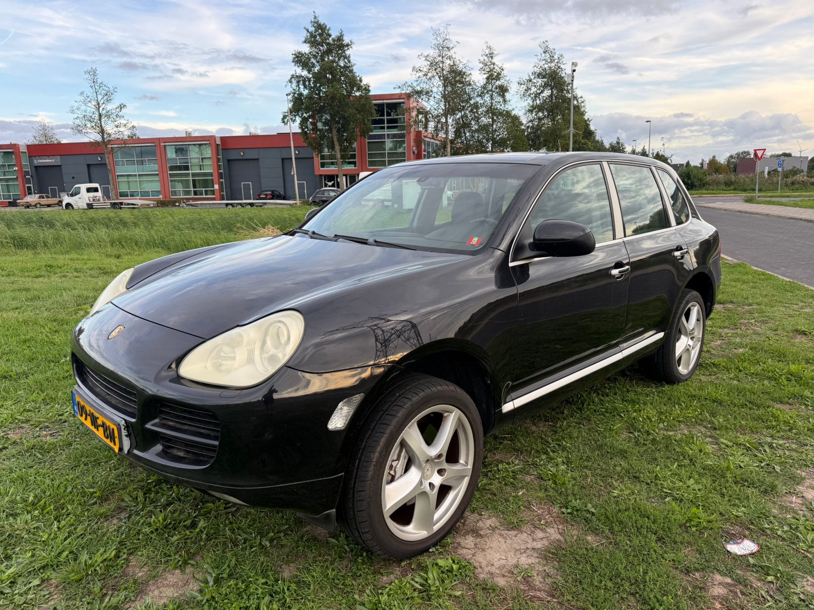 Porsche Cayenne 4.5 S Tiptronic S 2003 Zwart, Auto's, Automaat, Cayenne, 2220 kg, Bedrijf