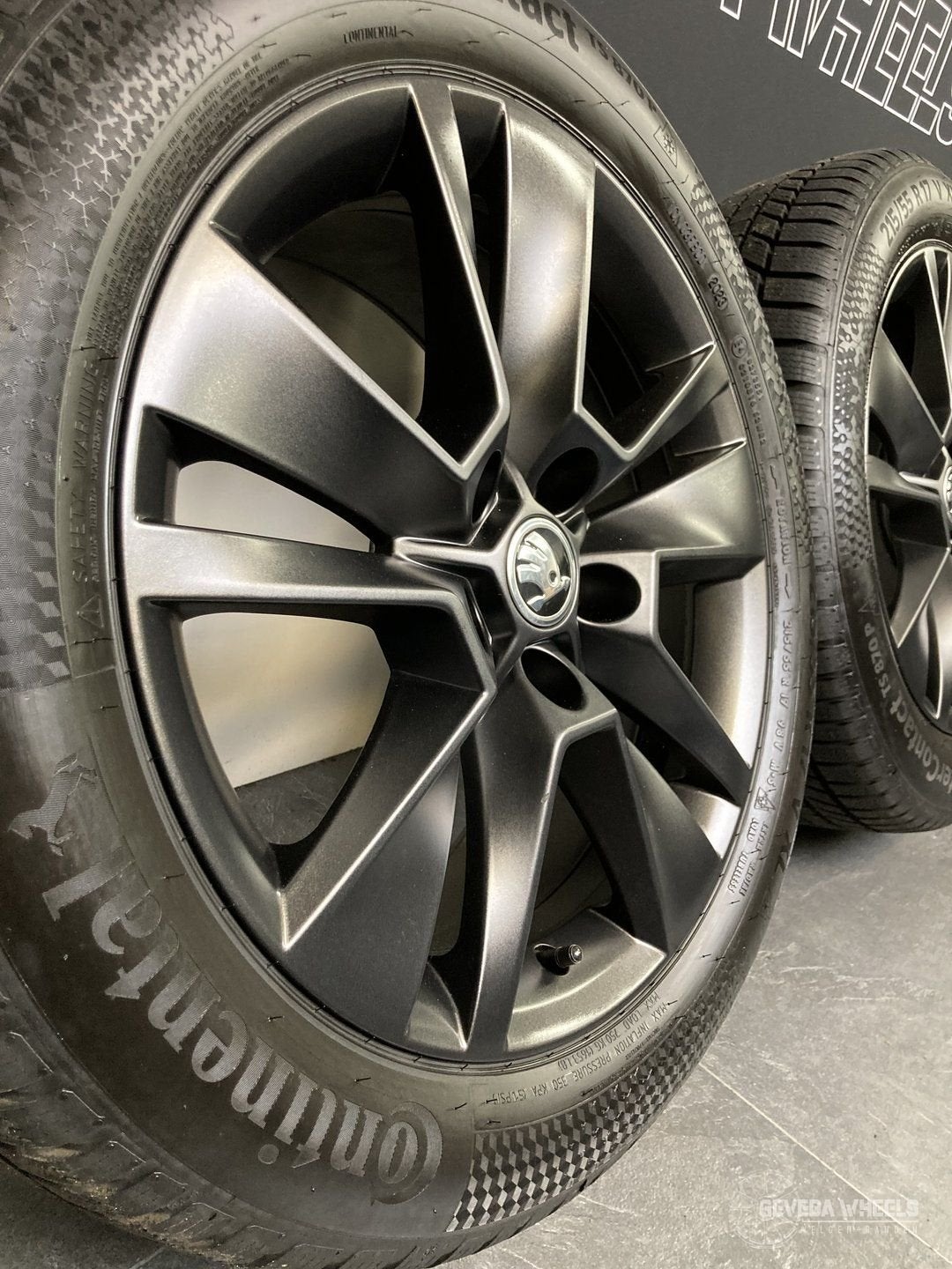 17” originele Skoda Karoq velgen + winterbanden 5x112 57A601, -, -, Banden en Velgen, 17 inch