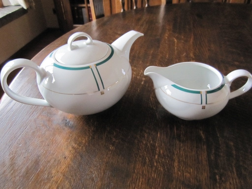 Zeer mooie Kahla porselein teapot en melkkan, Verzenden
