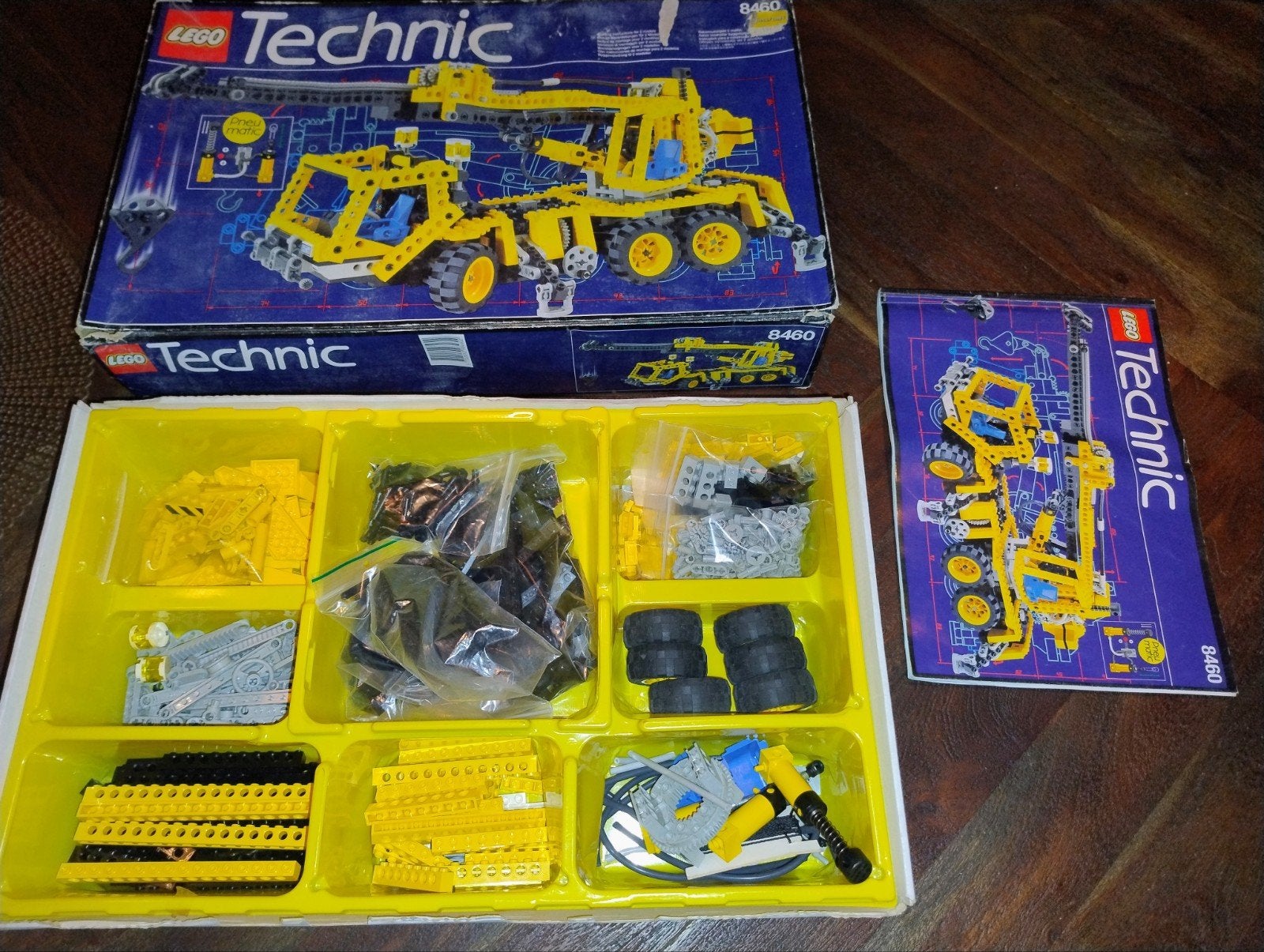 Lego Technic 8460 Pneumatic Crane Truck, Kinderen en Baby's, Speelgoed | Bouwstenen, Ophalen of Verzenden