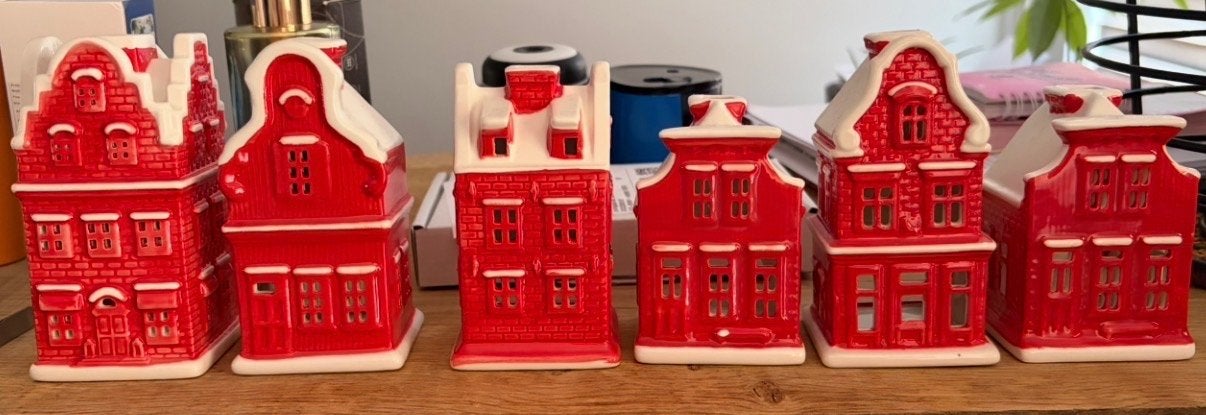 Set van 6 Zaanse huisjes - rood en wit, Ophalen, Meerkleurig, Steen/keramiek, Klassiek