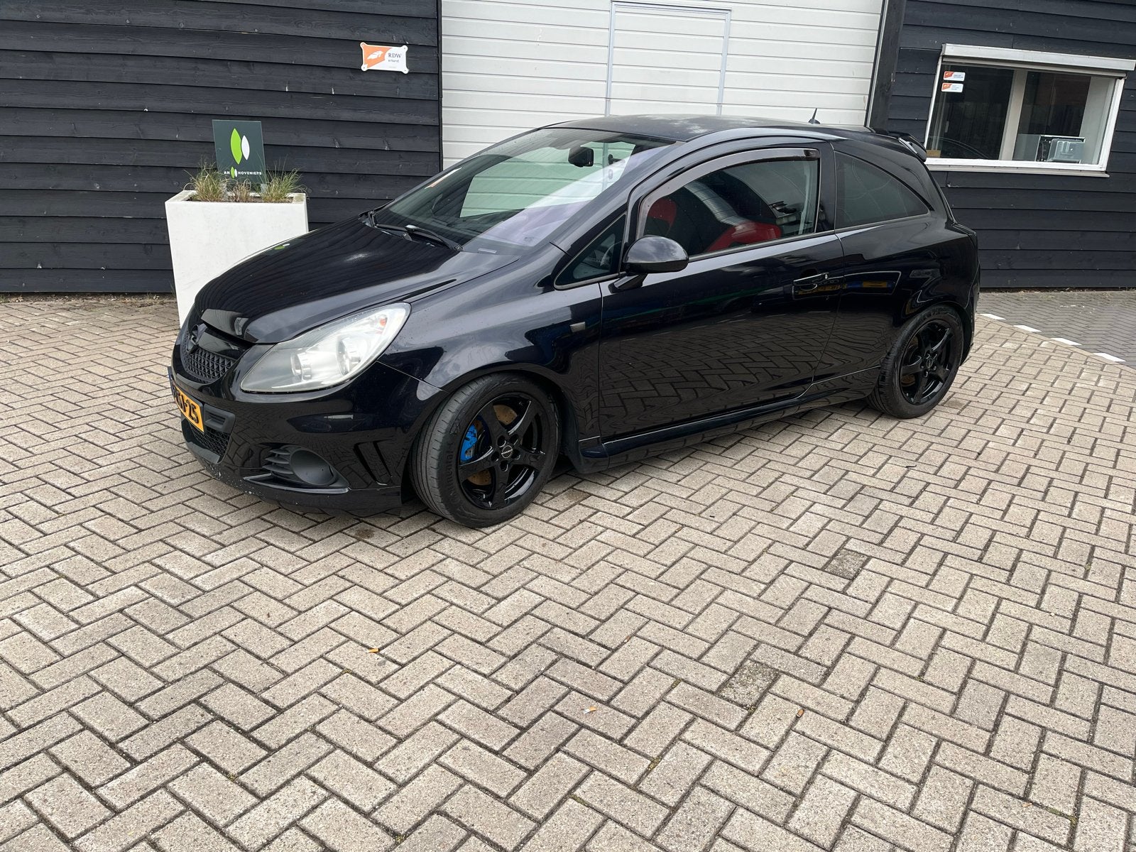 Opel Corsa 1.6 GSI Turbo opc line, Auto diversen, Schadeauto's, Ophalen, Zwart, 1598 cc, Benzine