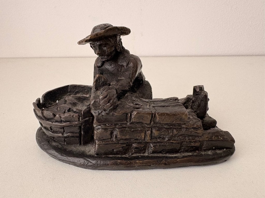 Bronzen beeldje Janneke Ros, Antiek en Kunst, Kunst | Beelden en Houtsnijwerken, Ophalen of Verzenden, Beeld, Europa, Gepatineerd