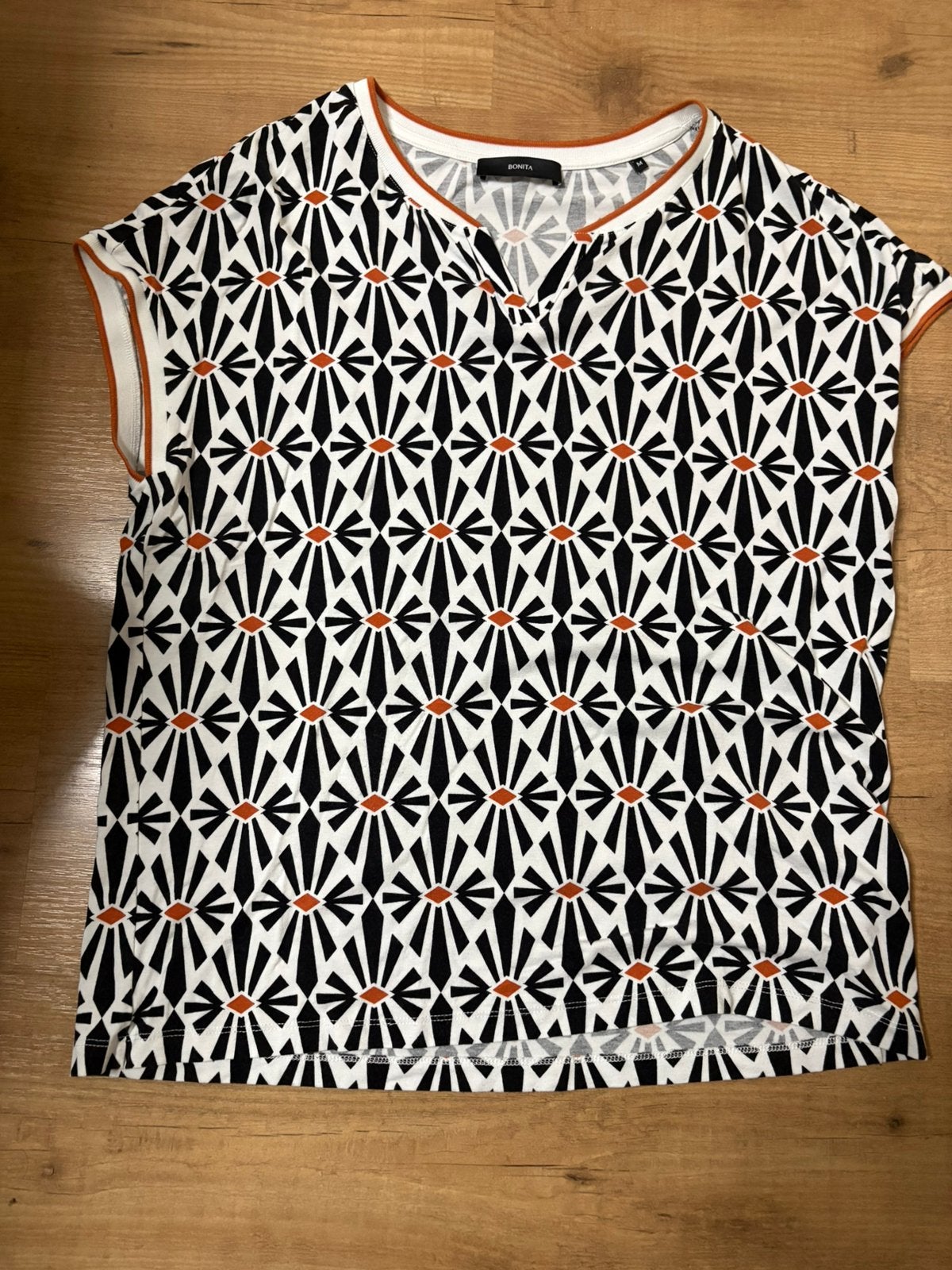 Shirt van Bonita, Maat 38/40 (M), Wit, Ophalen of Verzenden, Zo goed als nieuw