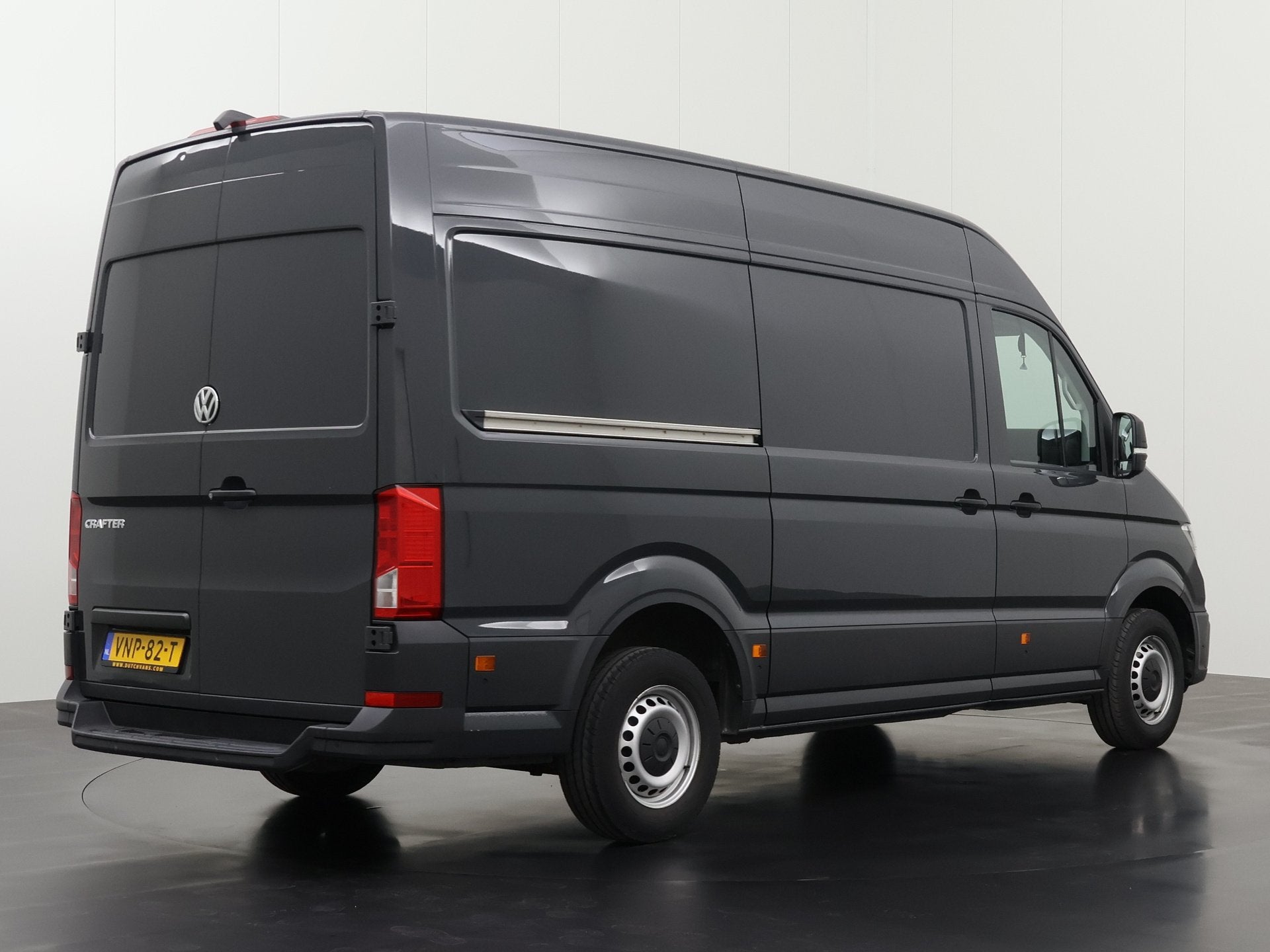 Volkswagen Crafter 2.0TDI 140PK L3H3 Highline | Navigatie |, Voorwielaandrijving, Dealer onderhouden, Stof, Gebruikt