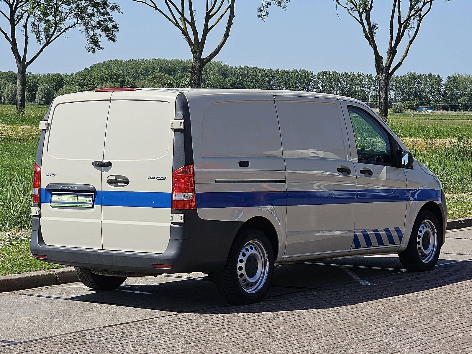 MERCEDES-BENZ VITO 114 l2 airco euro6 136pk, Auto's, Bestelauto's, Gebruikt, Euro 6, 4 cilinders, 2000 kg