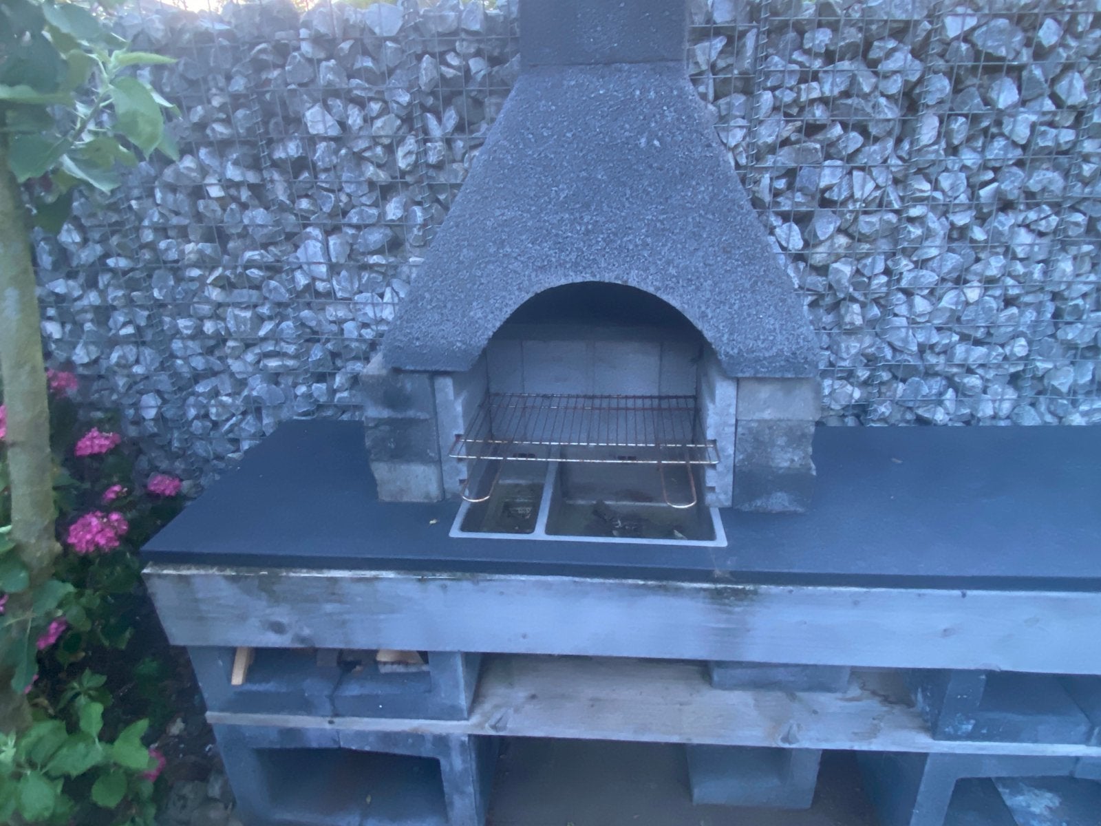 Barbecue buitenmeubel, Ophalen, Gebruikt