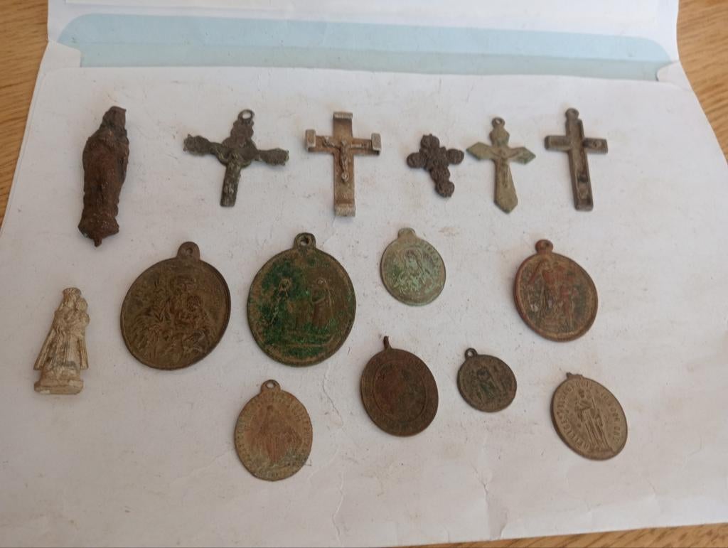 Groot lot religieuze bodemvondsten uit de Betuwe, Ophalen of Verzenden