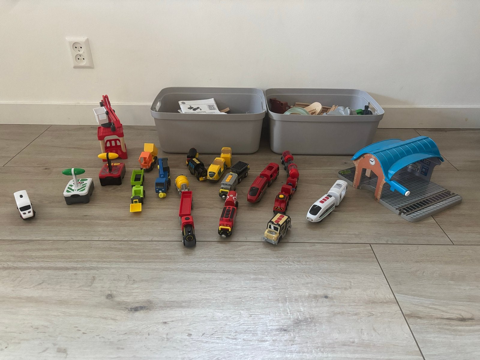 Grote set Brio/houten treinbaan speelgoed met accessoires, Ophalen of Verzenden, Gebruikt