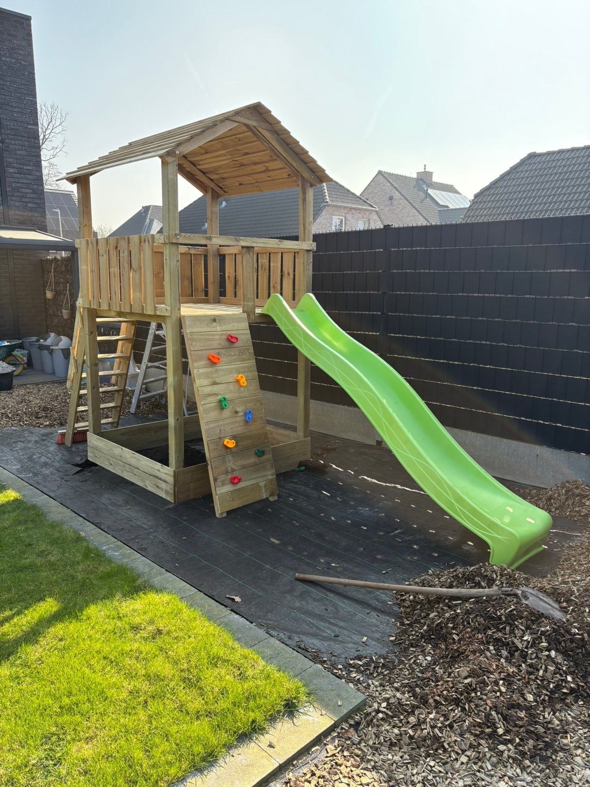 Speeltoestel met glijbaan klimwand en trap, Ophalen, Nieuw, Glijbaan