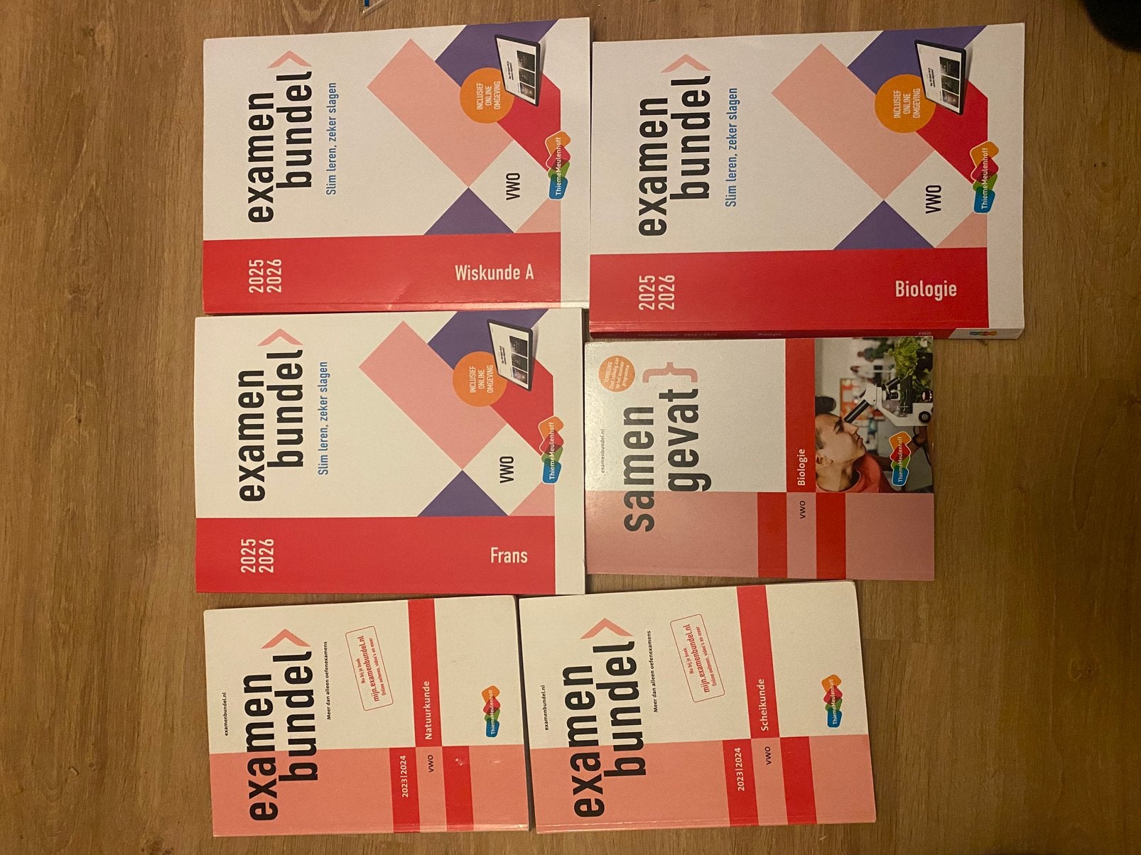 Examenbundels 2025/2026 VWO en meer, Boeken, Schoolboeken, Ophalen of Verzenden, Zo goed als nieuw, Overige niveaus, Biologie