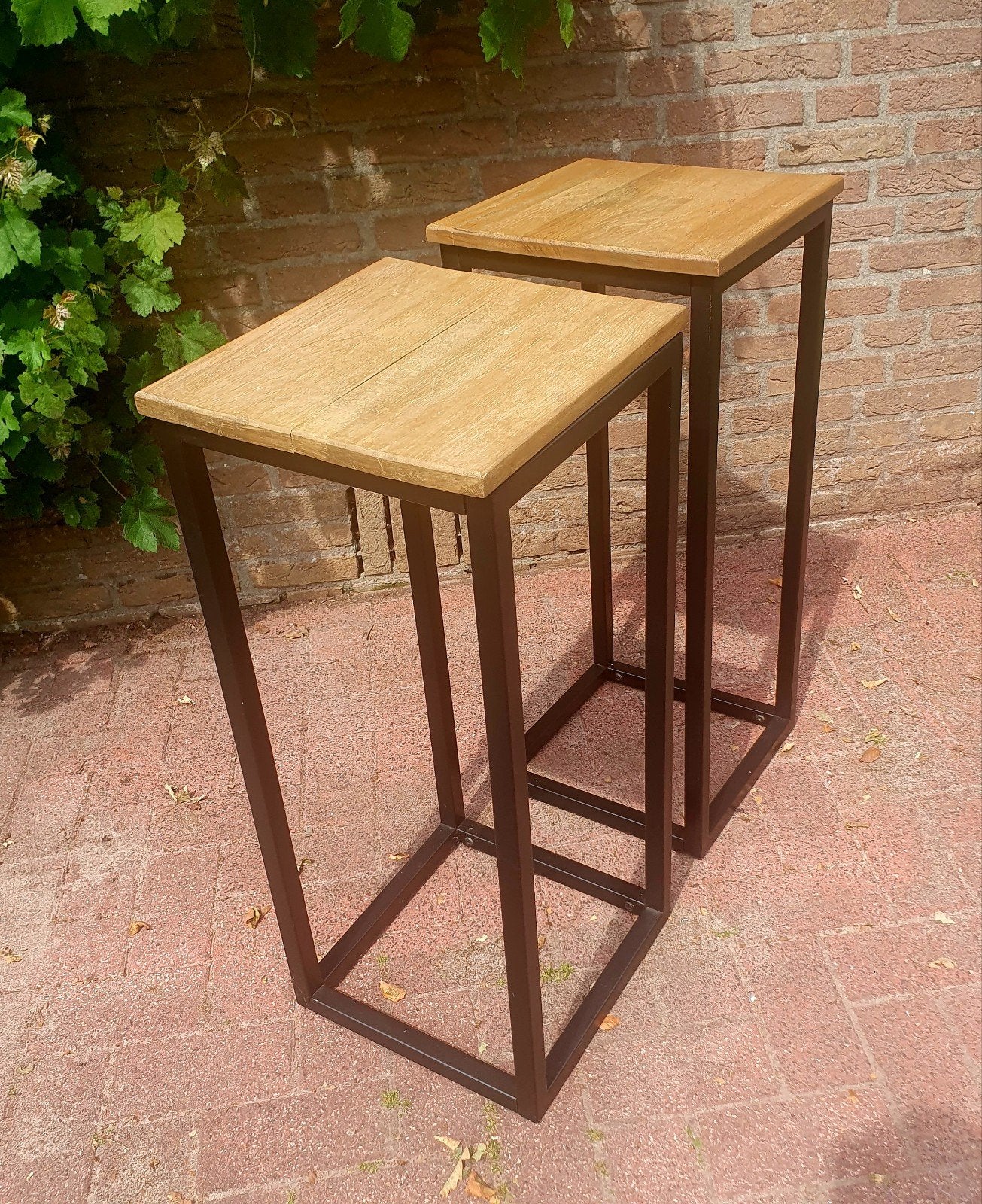 Twee industriële plantentafel bijzettafel eiken/metaal 79cm, Ophalen, Zo goed als nieuw