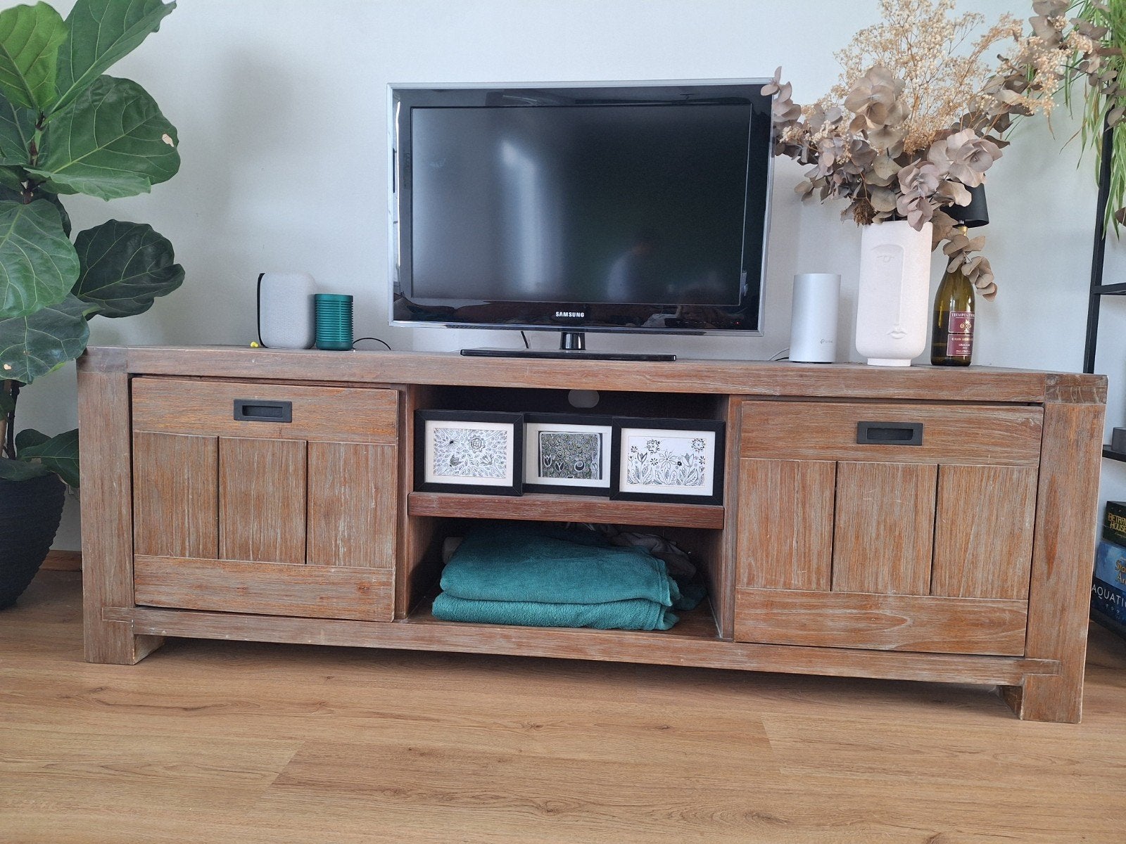 Robuust Teakhouten TV-meubel met Opbergruimte, Ophalen, Gebruikt, Landelijk, Robuust, 150 tot 200 cm