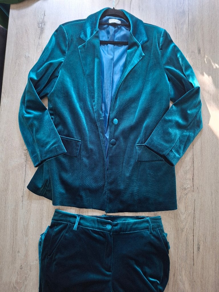 Geweldig Donker Velvet Groen Pak mt L, Kleding | Dames, Kostuum of Pak, Maat 42/44 (L), Ophalen of Verzenden, Gedragen