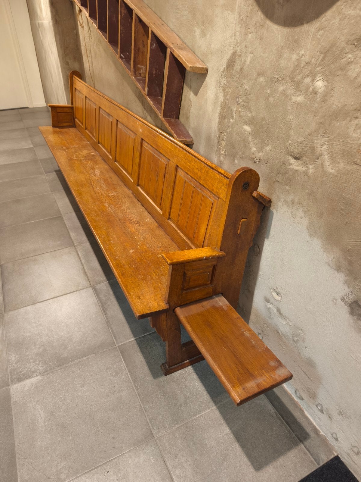 Antieke kerkbank / kloosterbank van eikenhout, Antiek en Kunst, Antiek | Meubels | Stoelen en Banken, Ophalen