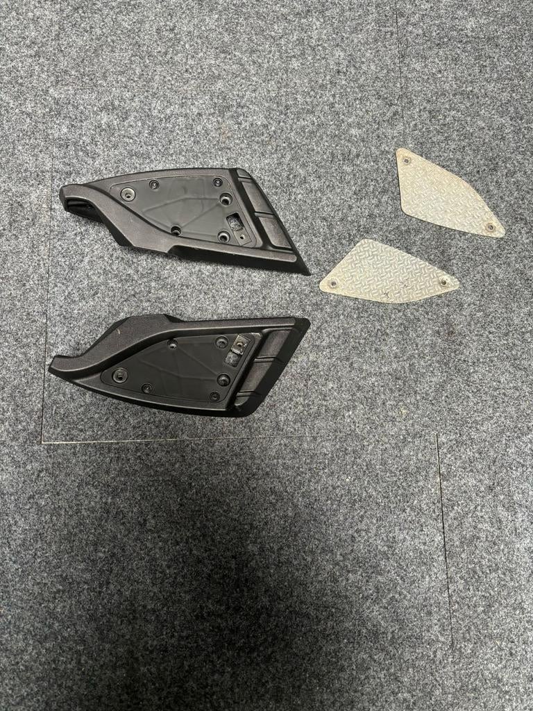 Piaggio mp3 / gilera fuoco voetsteun kap, Motoren, Ophalen of Verzenden