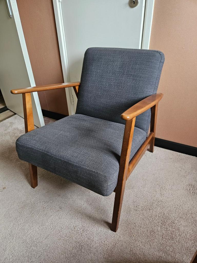Ikea Ekenäset fauteuil - Grijs met houten frame, Ophalen, Modern, Scandinavisch, Zo goed als nieuw, Stof