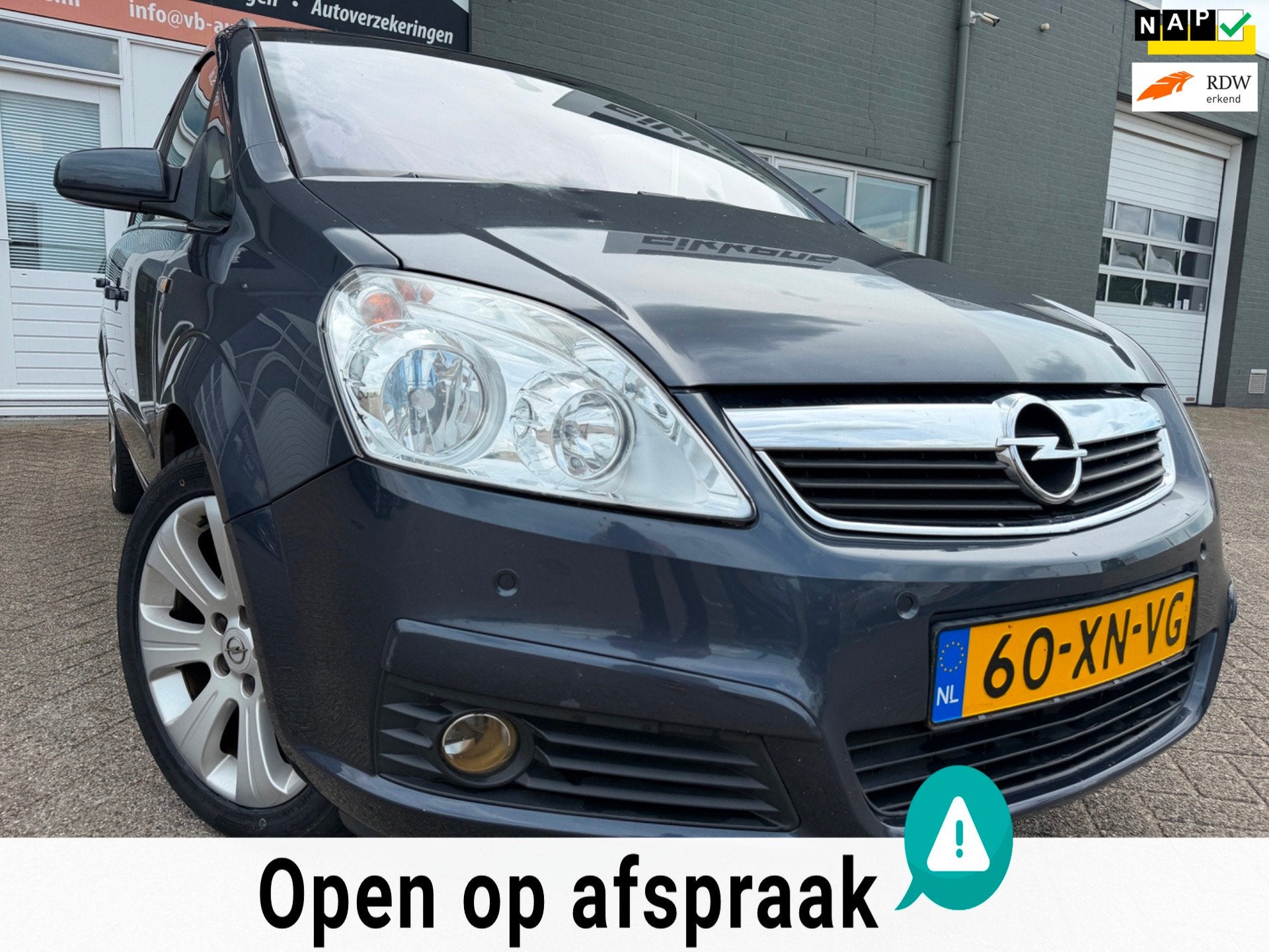Opel Zafira 2.2 Executive 7 pers. MOTORSTORING ! met trekhaa, Auto's, Voorwielaandrijving, Gebruikt, Zwart, 4 cilinders