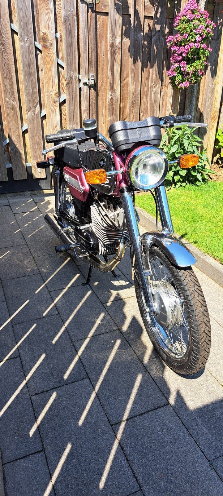 Zundapp 517, Overige modellen, Zo goed als nieuw, 5 versnellingen, 125 cc