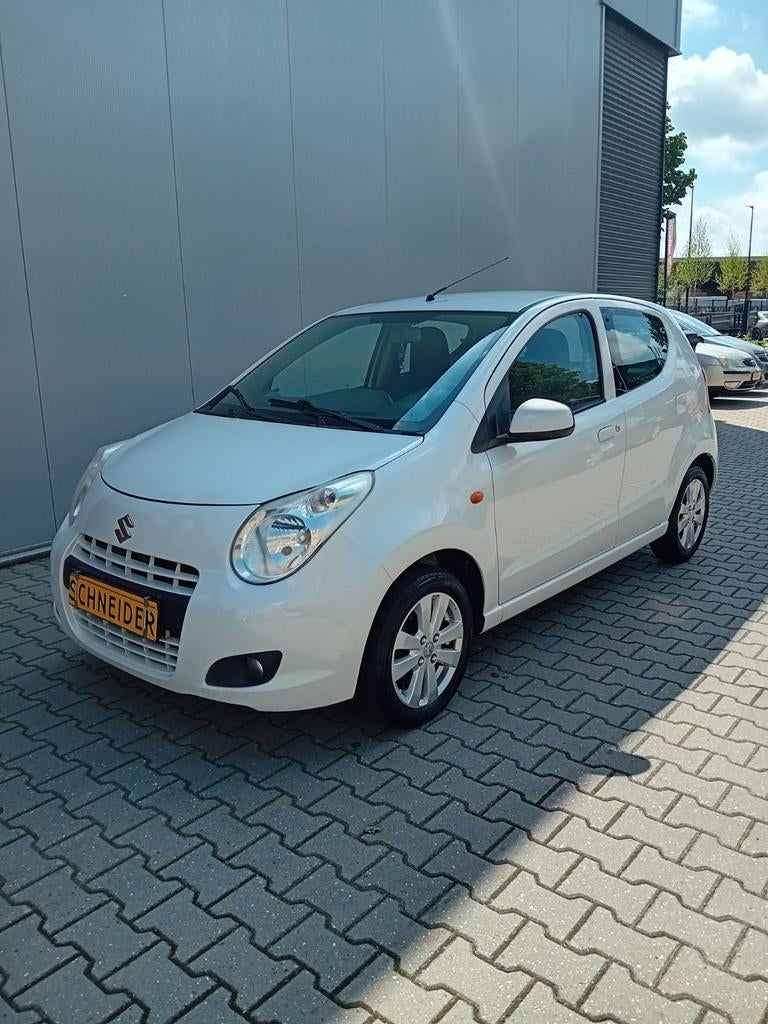 Suzuki Alto 1.0 2009 Wit NW MODEL APK 25 04 2027, Auto's, Voorwielaandrijving, 200 kg, 4 stoelen, Bedrijf