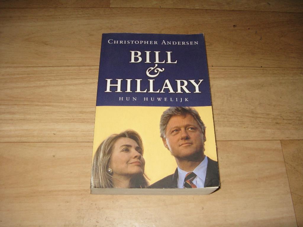Bill & Hillary (9348), Ophalen of Verzenden, Gelezen