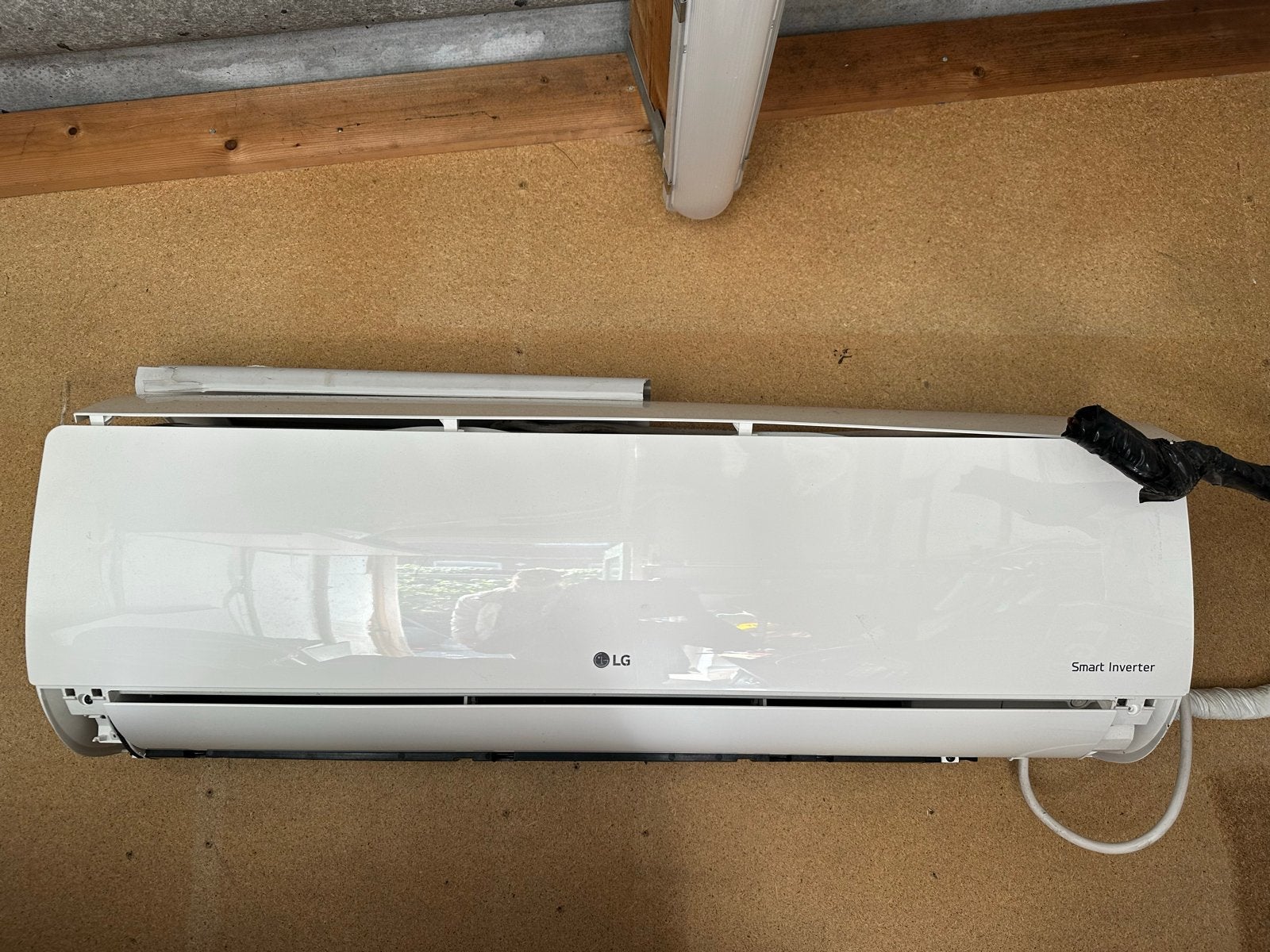 LG Smart Inverter Wandairco - Koelen en Ontvochtigen, Ophalen, Gebruikt, Koelen en Ontvochtigen, 100 m³ of groter