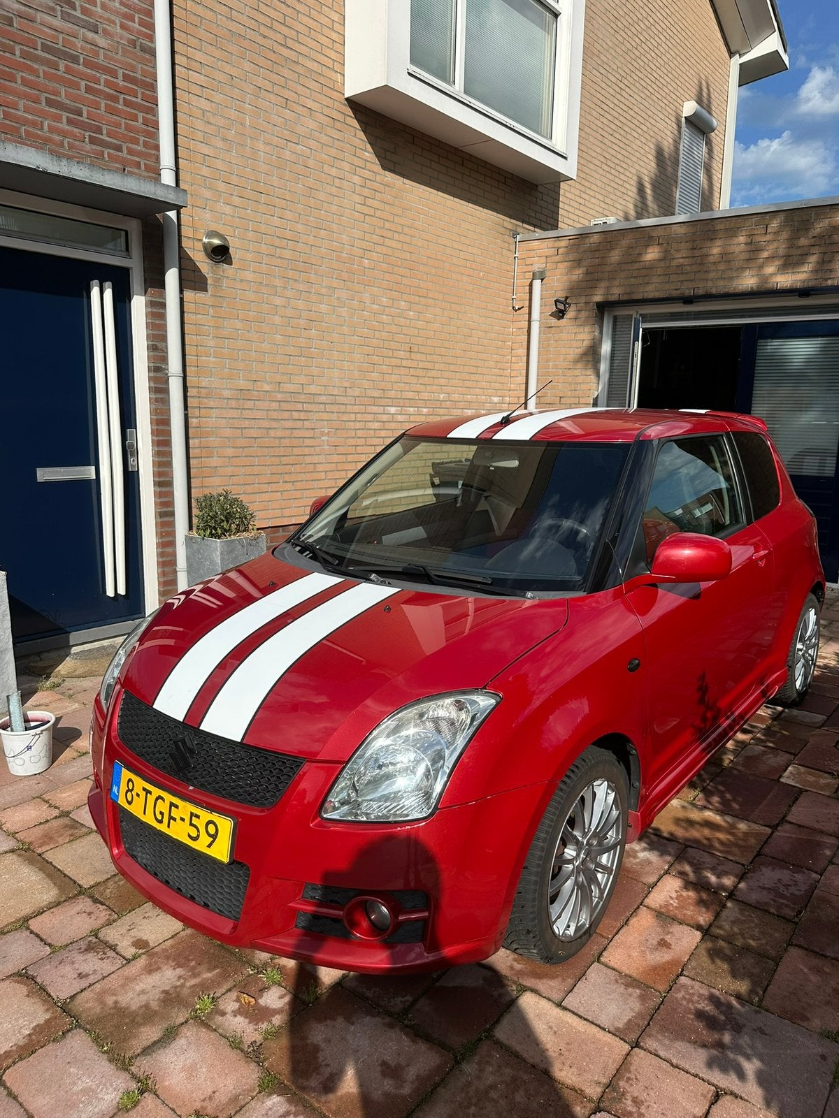 Suzuki Swift 1.6 3D Sport 2009 Rood, Auto's, Voorwielaandrijving, 1005 kg, 125 pk, 40 €/maand