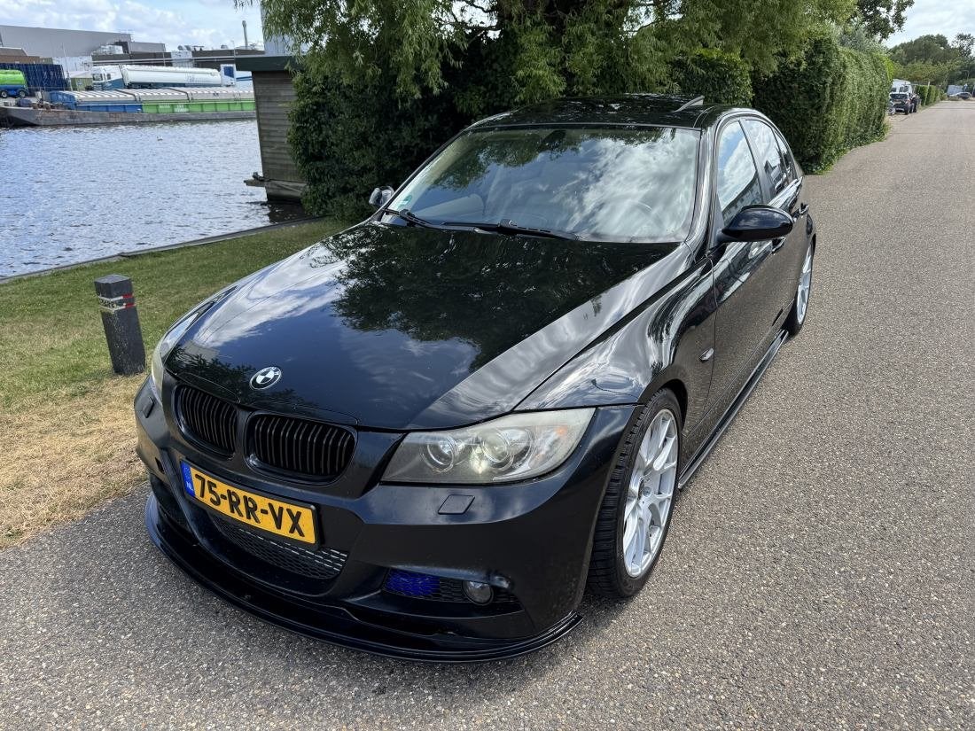 BMW 3-serie - 325i Dynamic Executive|Kw verlaging|intercoole, Auto's, BMW, Gebruikt, 2497 cc, Zwart, Bedrijf