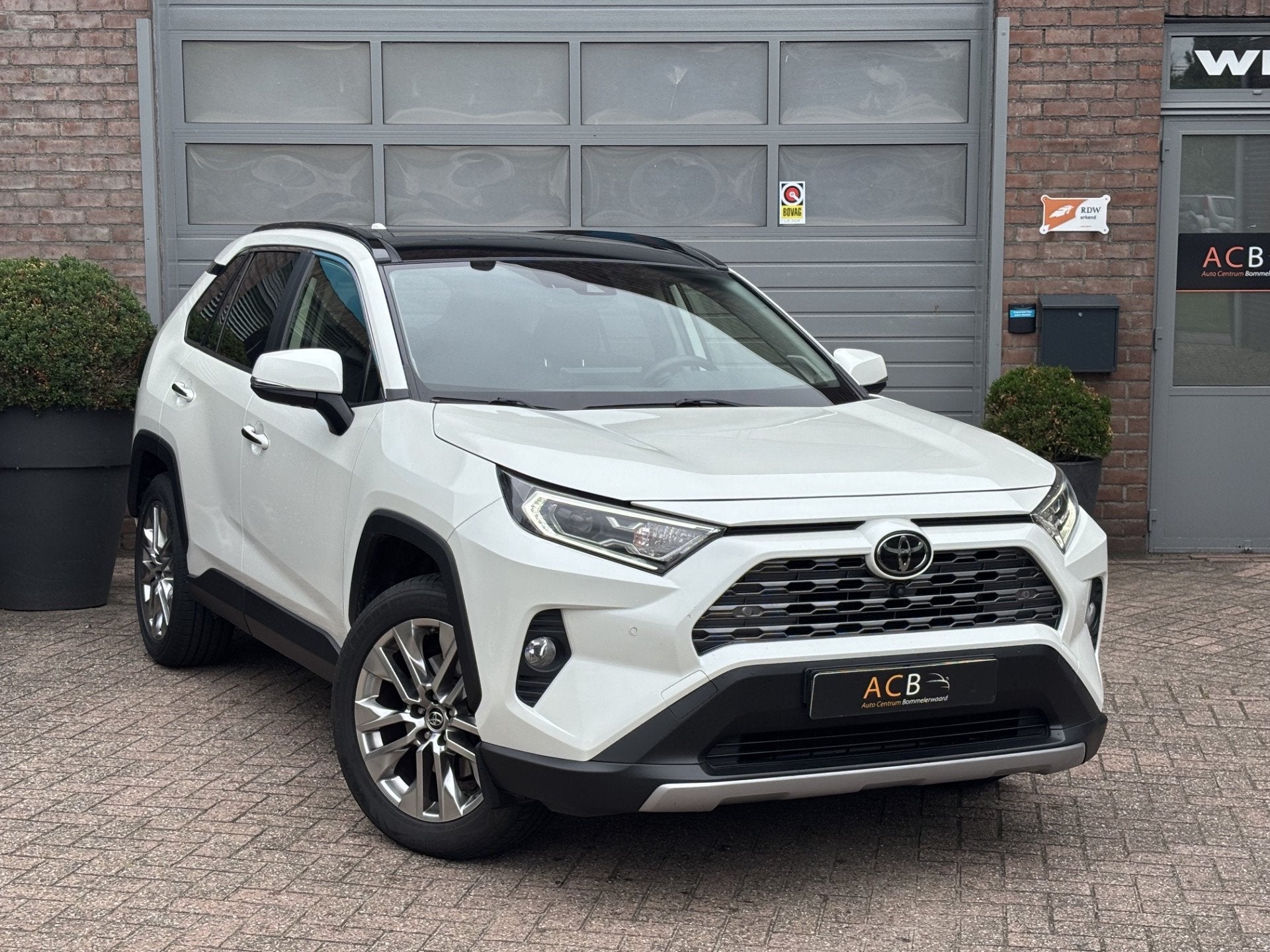 Toyota RAV4 2.0 VVT-iE Executive Trekhaak. (bj 2019), Auto's, Toyota, Gebruikt, 4 cilinders, Wit, Rav4