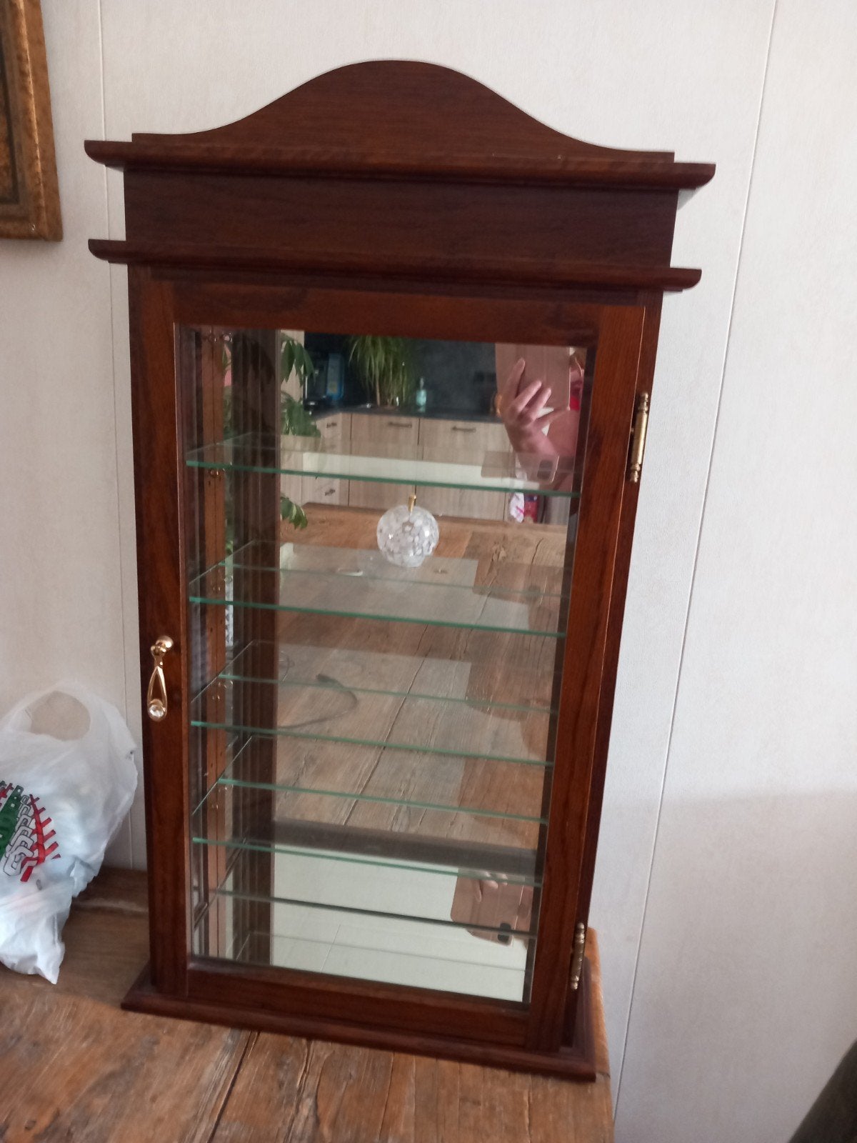 Hangkastje / vitrinekast, Ophalen, 50 tot 100 cm, Zo goed als nieuw, Minder dan 100 cm