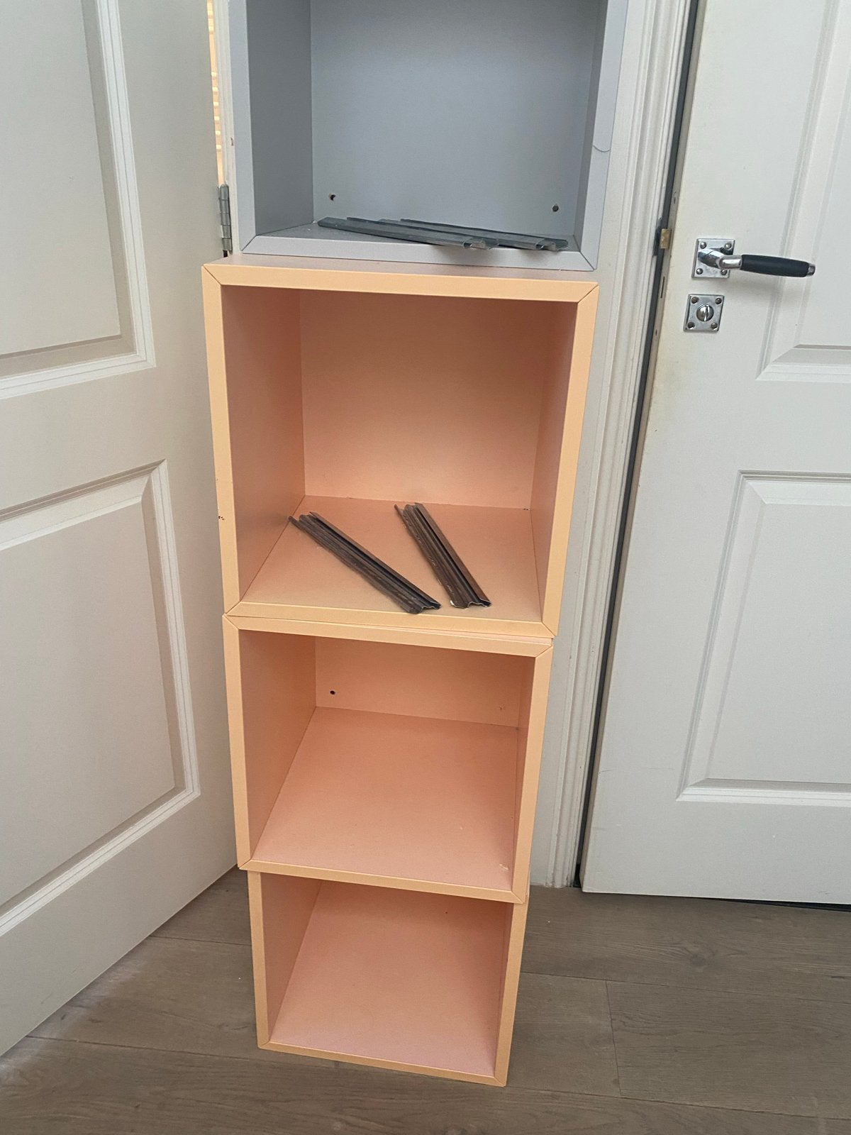 Ikea Eketkasten: 3 oranje, 1 grijs met ophangsysteem, Ophalen, Gebruikt