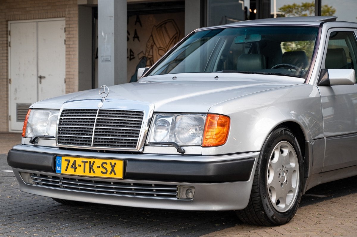 Mercedes-Benz E-Klasse 500E (bj 1992, automaat), Auto's, Gebruikt, 8 cilinders, Overige kleuren, 4 stoelen