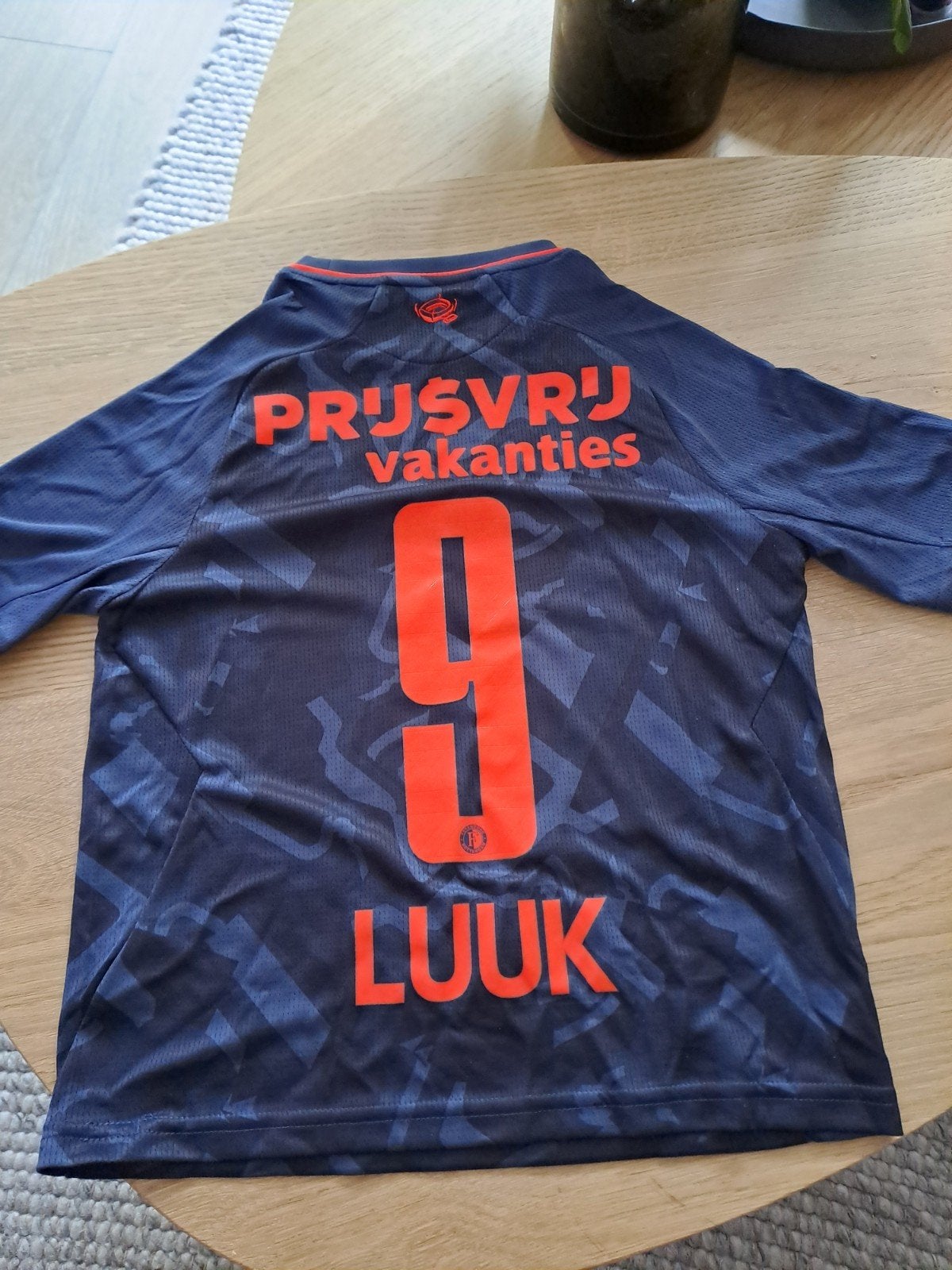 Castore Feyenoord 3e shirt maat JS Nieuw, valt als 122-128, Ophalen, Castore, Nieuw, Shirt of Longsleeve