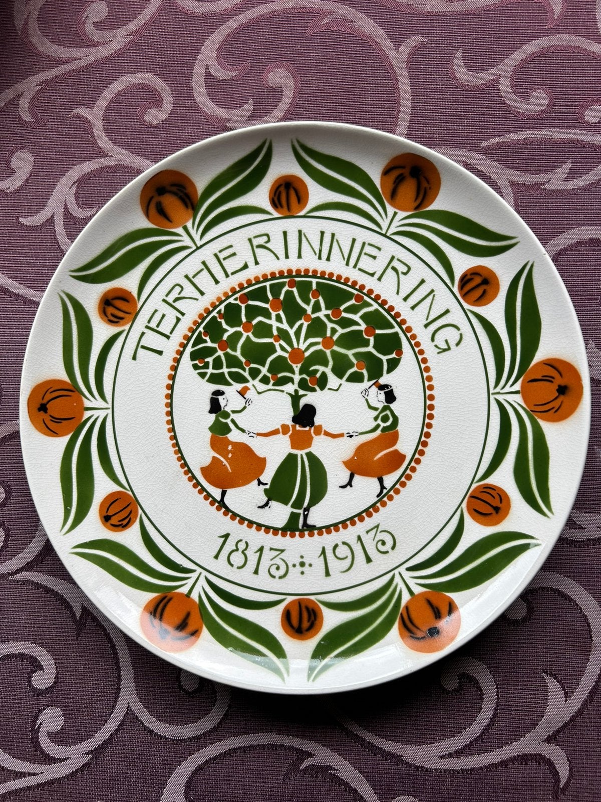 Bord 100 jaar KONINKRIJK 1813 - 1913, Ophalen of Verzenden, Servies