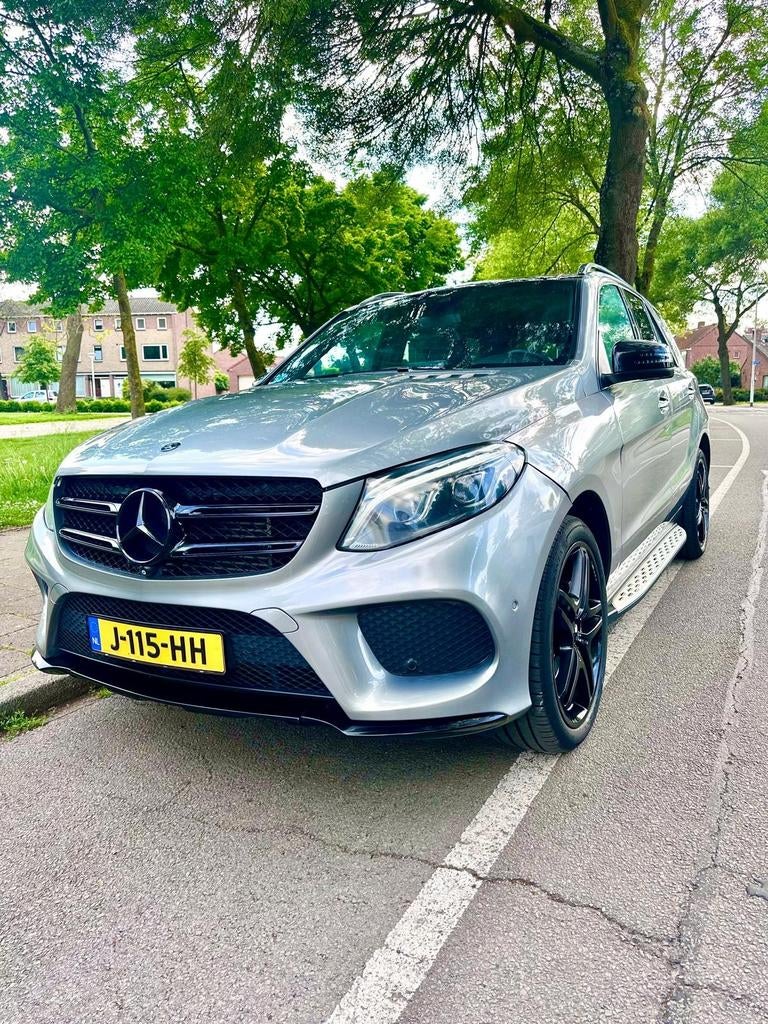 Mercedes-Benz GLE 3.0 Gle350d 4MATIC AUT 2016 Grijs, Auto's, Automaat, 15 km/l, Zwart, 258 pk