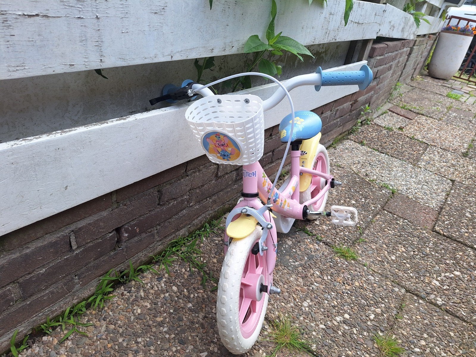 Kinderfiets 12 inch lilo stitch, Ophalen of Verzenden, Minder dan 16 inch, Zijwieltjes