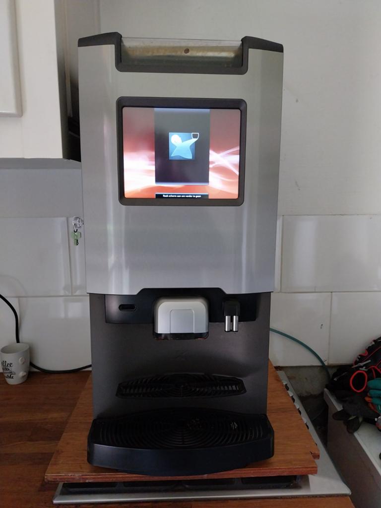 Bonen koffie apparaat, Ophalen, Koffiemachine