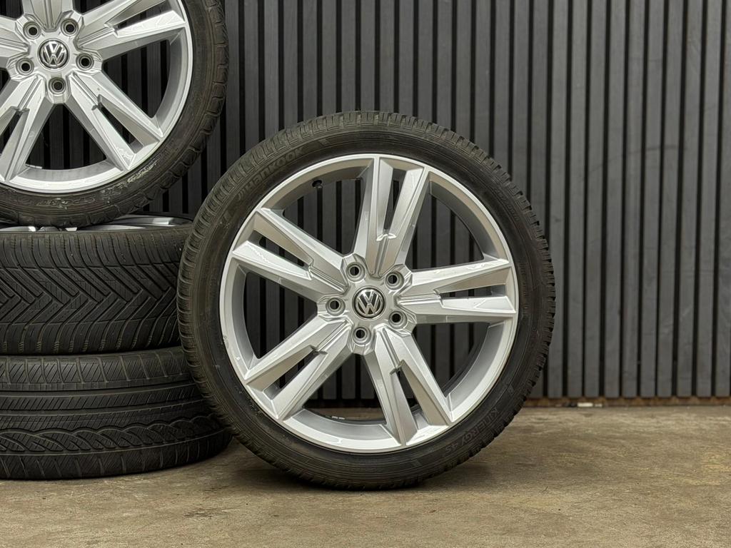 18 inch Volkswagen Golf 5 6 7 8 all season €599,-, Ophalen, Gebruikt, All Season, Banden en Velgen