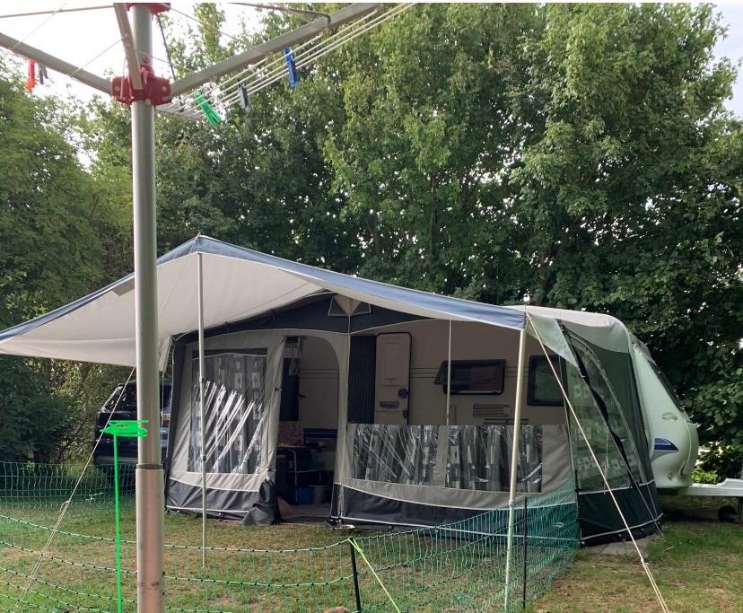 Voortent met luifel., Ophalen